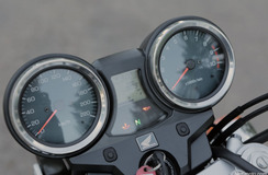Honda CB1100 kuva mittaristosta