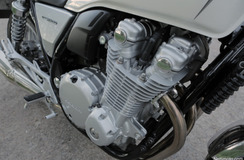 Honda CB1100 kuva moottorista