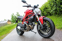 Ducati Monster 797 – Monsterimetsän pienimmäinen