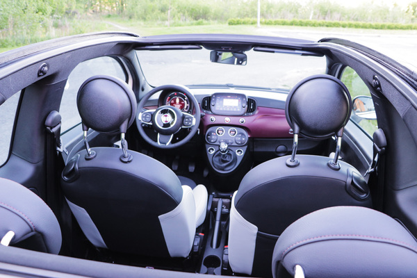 Fiat 500 Hybrid – Avokattoinen söpöliini