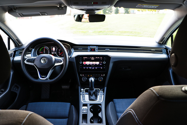 Volkswagen Passat GTE – Kahden maan kansalainen