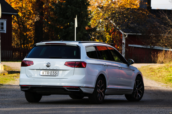 Volkswagen Passat GTE – Kahden maan kansalainen