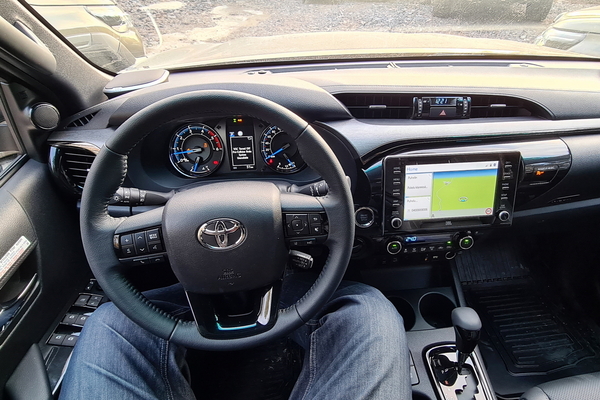 Toyota Hilux -Kestosuosikin uusin painos