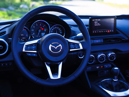 Mazda MX-5 – Synttärilahjaksi lisää tehoa