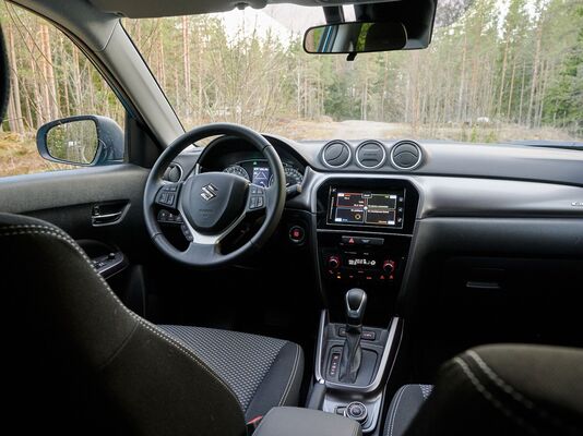 Suzuki Vitara Hybrid - Suomen halvin nelivetoautomaatti