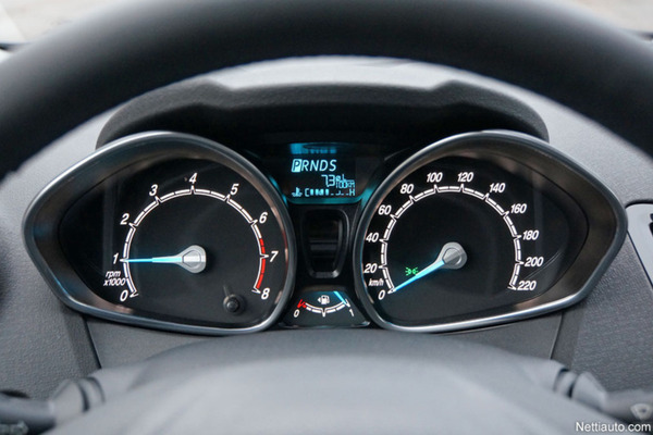 Ford Fiesta Ecoboost kuva nappuloista