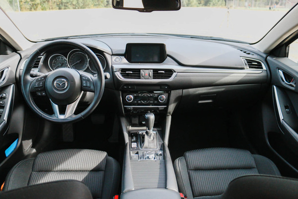 Mazda 6 Business Edition – Limppu kaikilla herkuilla