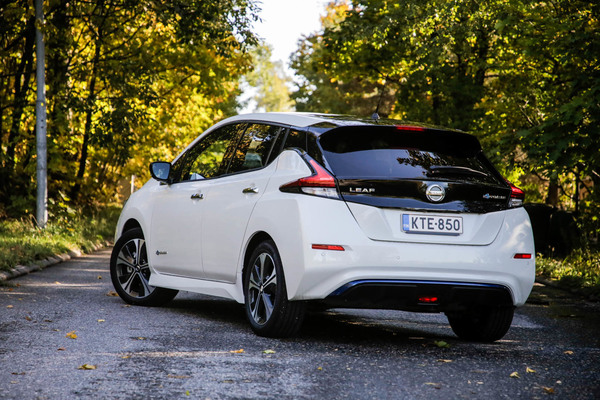 Nissan Leaf – Olisko kellään lainata laturia?